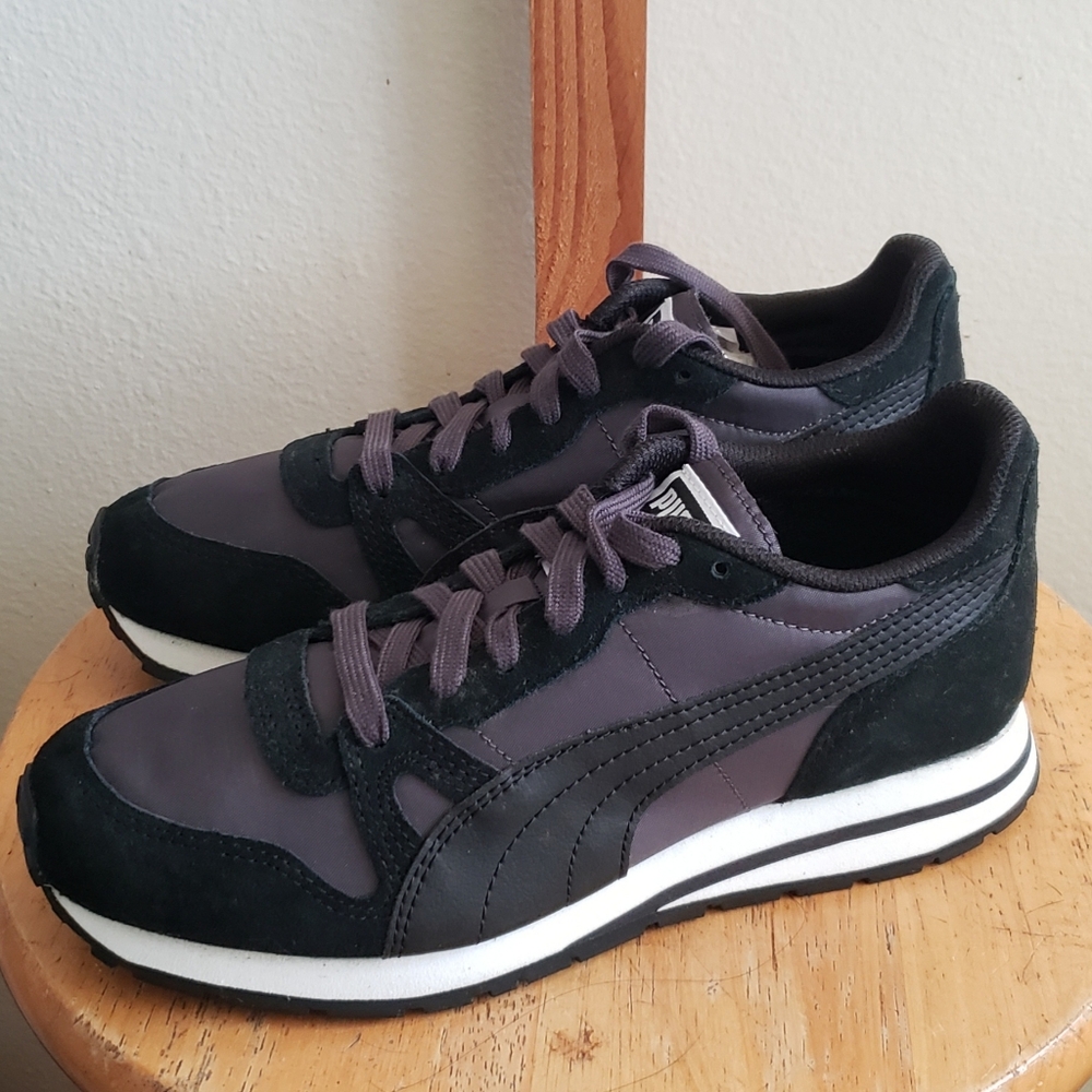 Puma Womans Black Asphalt Yarra Classic Sneakers NWT Size 7.5
